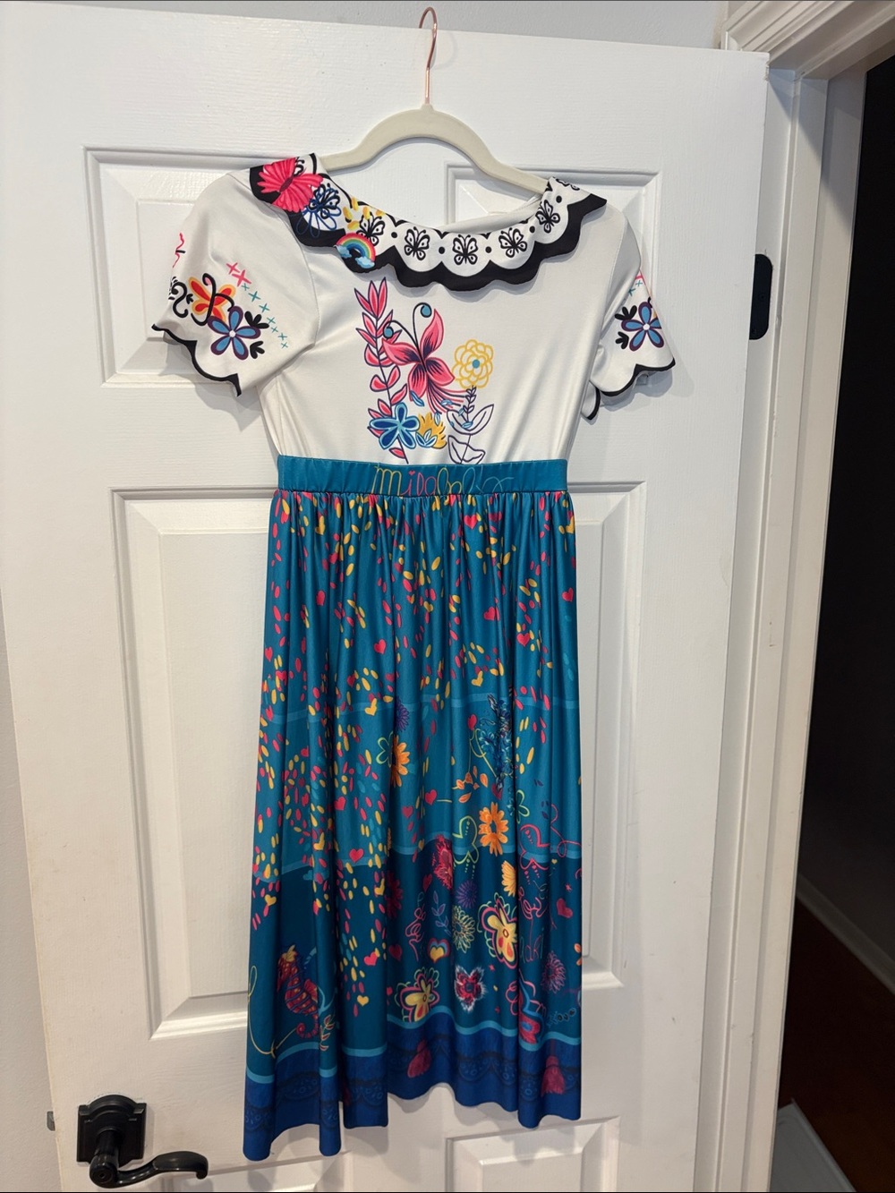 Mirabel encanto costume